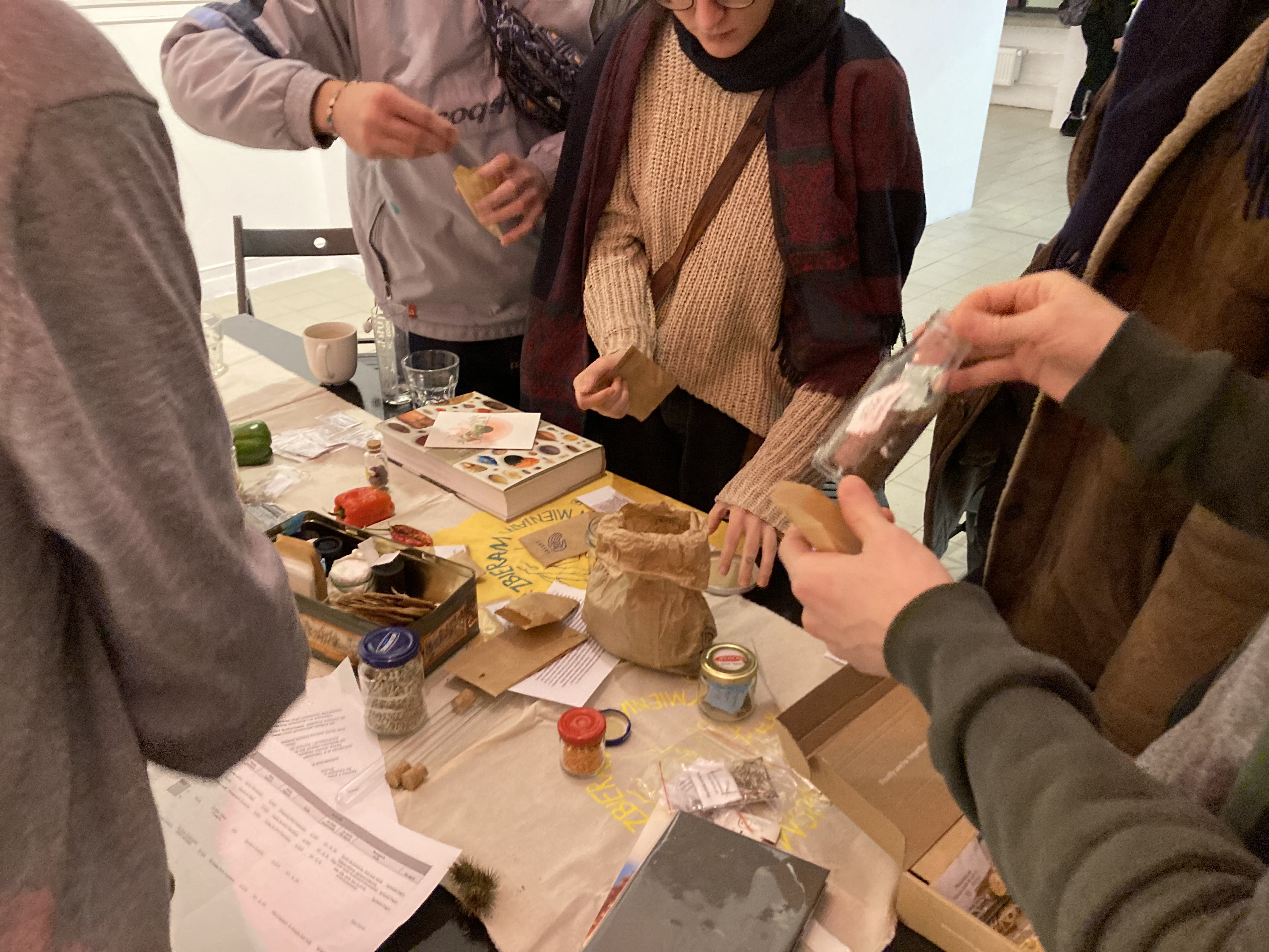 a7b0a86f-de22-4e41-86c8-73762d8d9143 a7b0a86f-de22-4e41-86c8-73762d8d9143